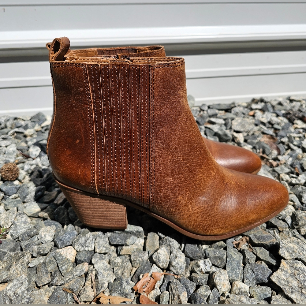 Frye And Co Women's Jacy Chelsea Leather Ankle Boots Zip Side Heeled Fall Sz 10